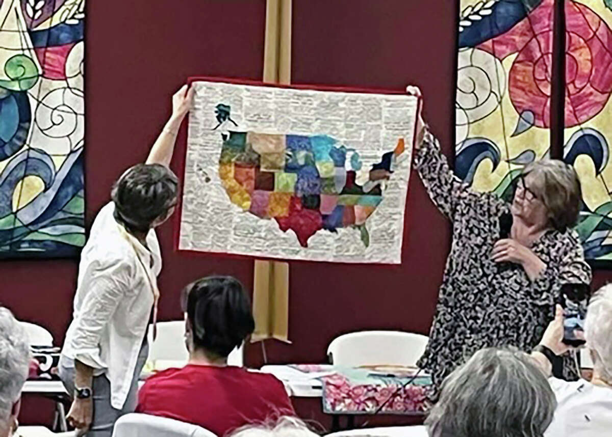 Photo Rosanne Hamilton talks to guild about art quilts