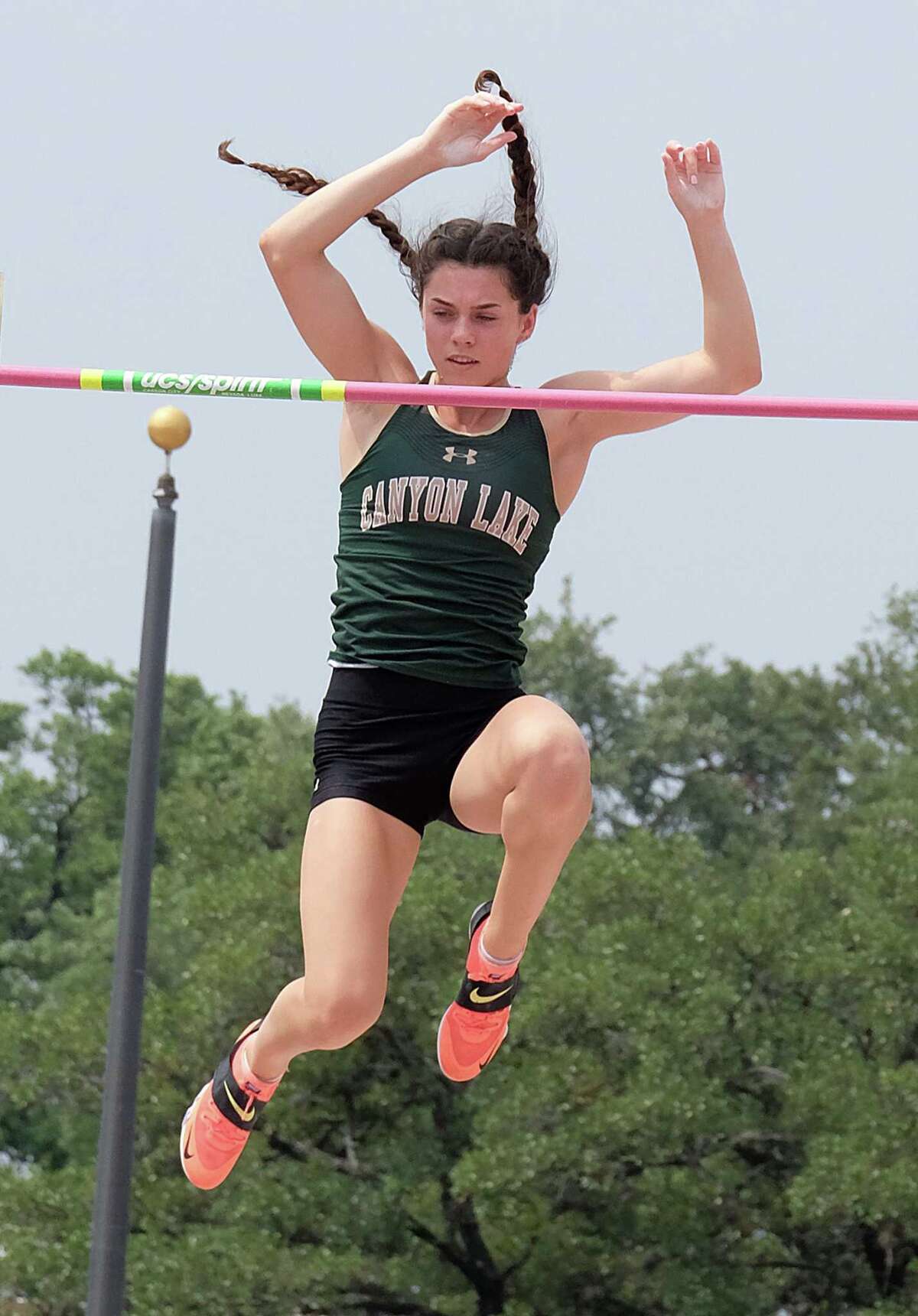 Canyon Lake's Lentz, Randolph's Nunez set state records