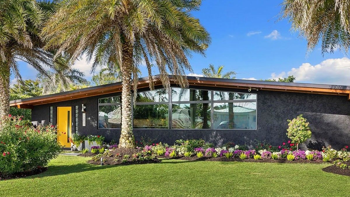 Midcentury Modern Menu: 8 Mouthwatering Homes That You Can Sink Your Teeth Into Right Now Midcentury Modern Menu: 8 Mouthwatering Homes That You Can Sink Your Teeth Into Right Now