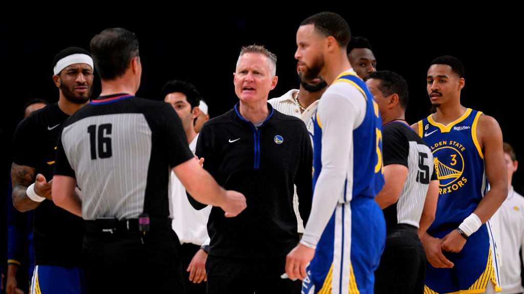 Warriors News: How should the NBA deal with poor officiating? - Golden  State Of Mind
