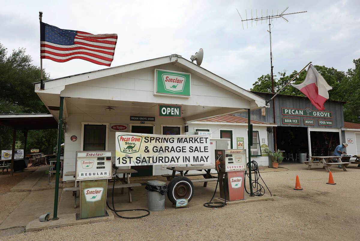Fredericksburg's 'Dino Diner' attracts locals and tourists