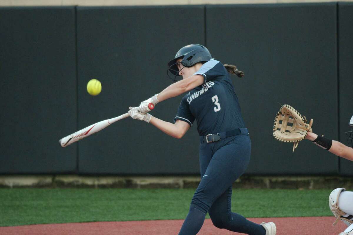 Pearland holds off Kingwood for softball playoff victory