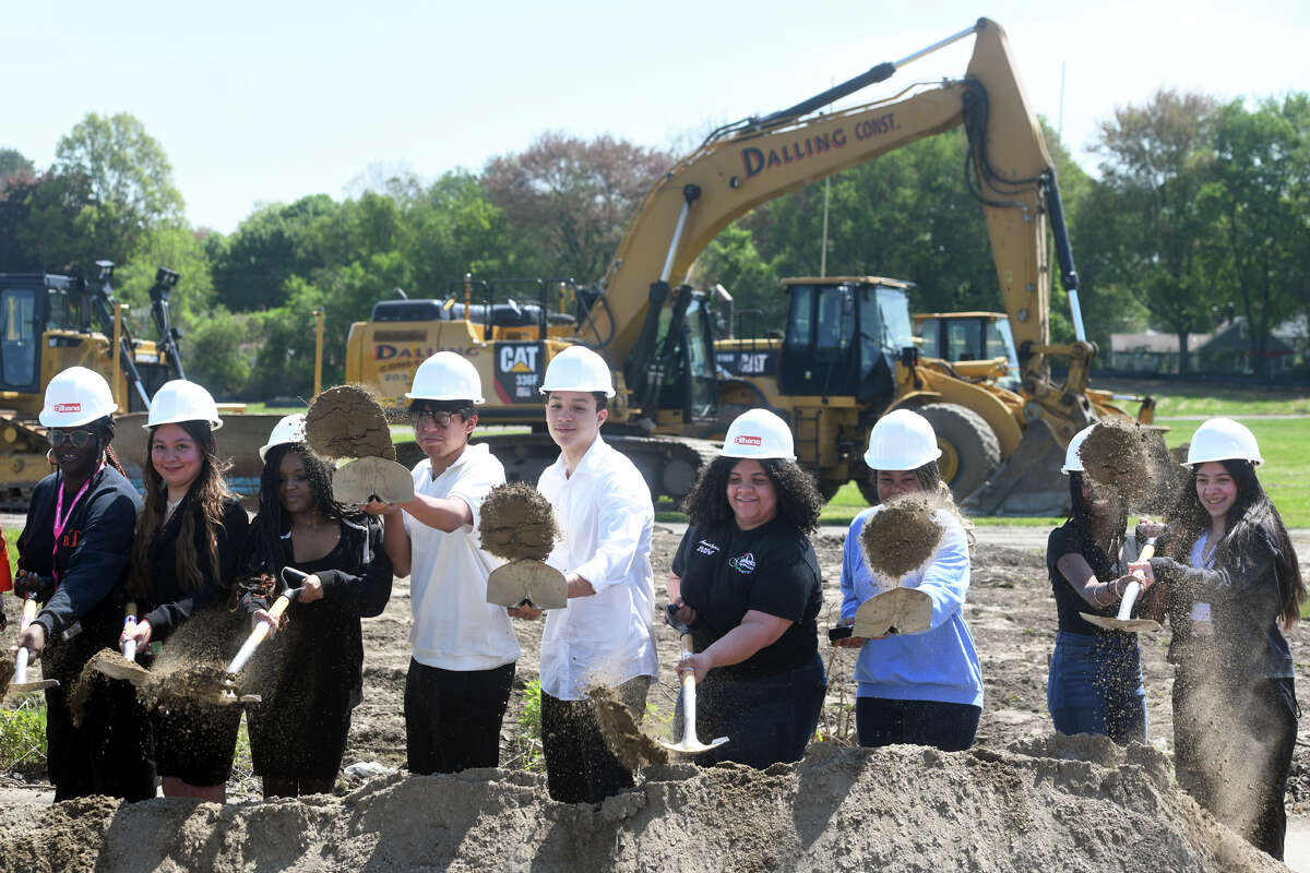 Construction begins on new Bullard Havens school in Bridgeport