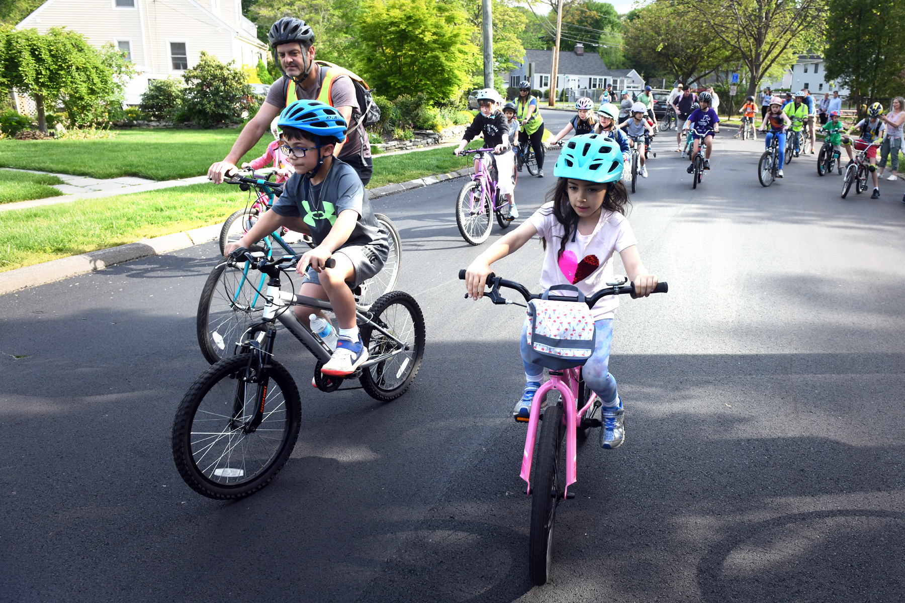 Fairfield students join national movement to bike to school - Vimarsana News