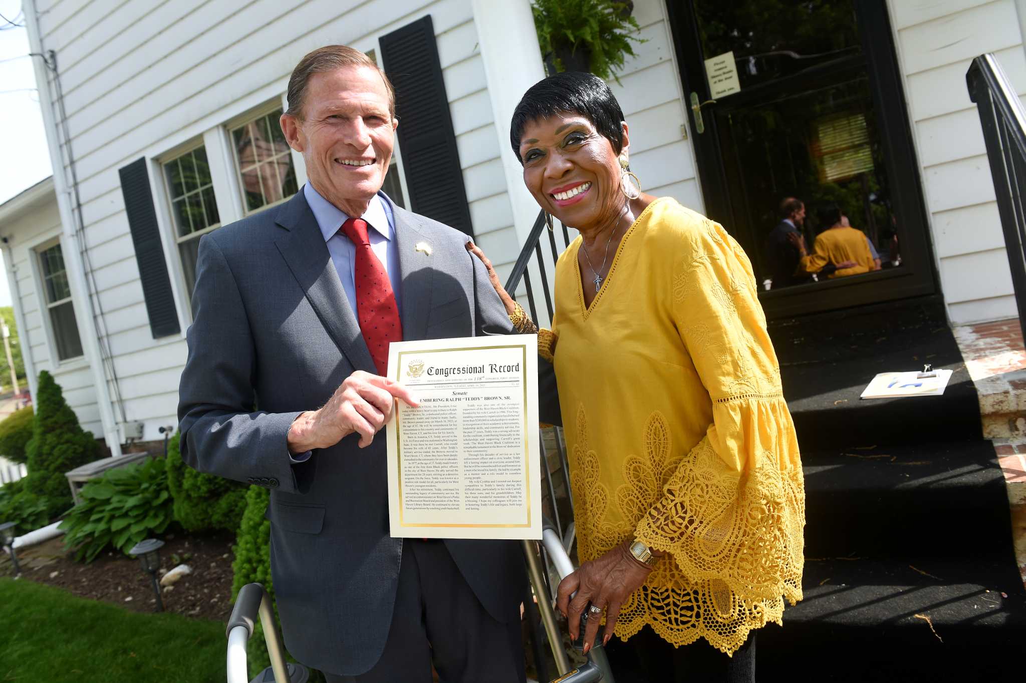 Sen. Richard Blumenthal honors West Haven's Teddy Brown in Congress – CT Insider