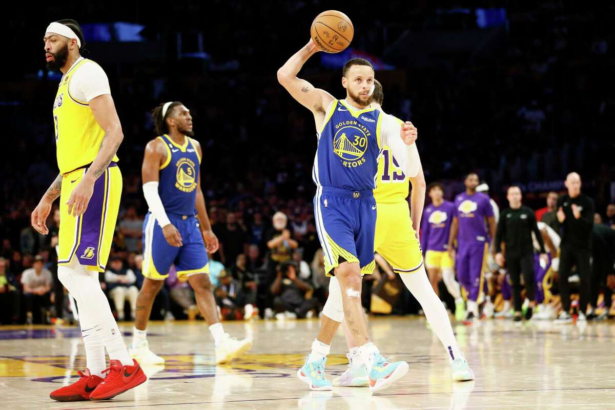 Warriors must find a way to renew Steph Curry's NBA title window