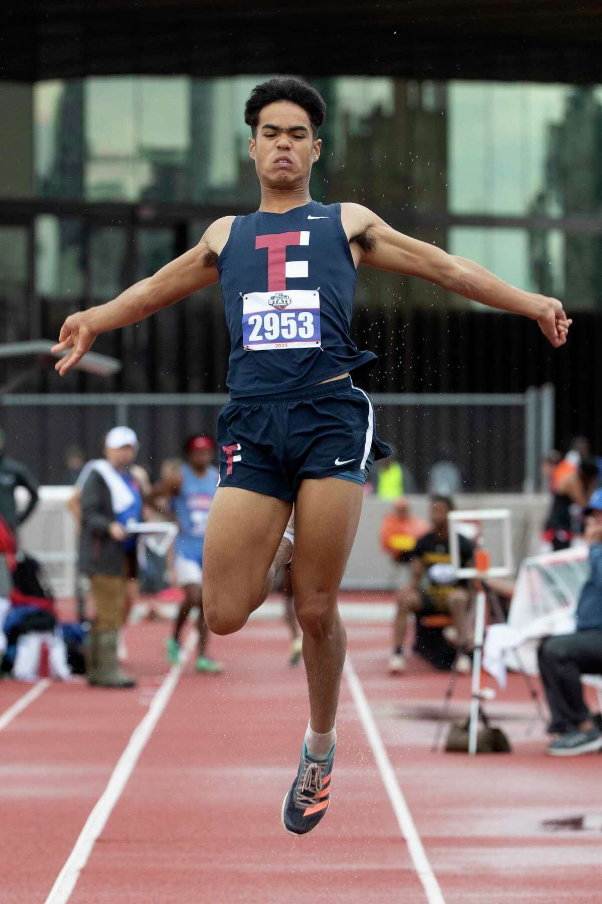 Live updates: UIL Class 6A track and field championships.