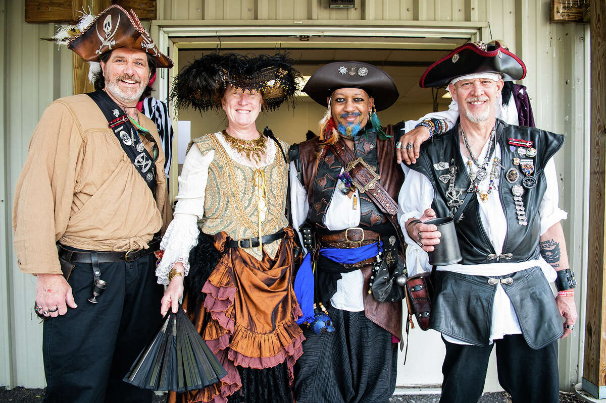 Photos from Hudson Valley Pirate Festival in Ulster County