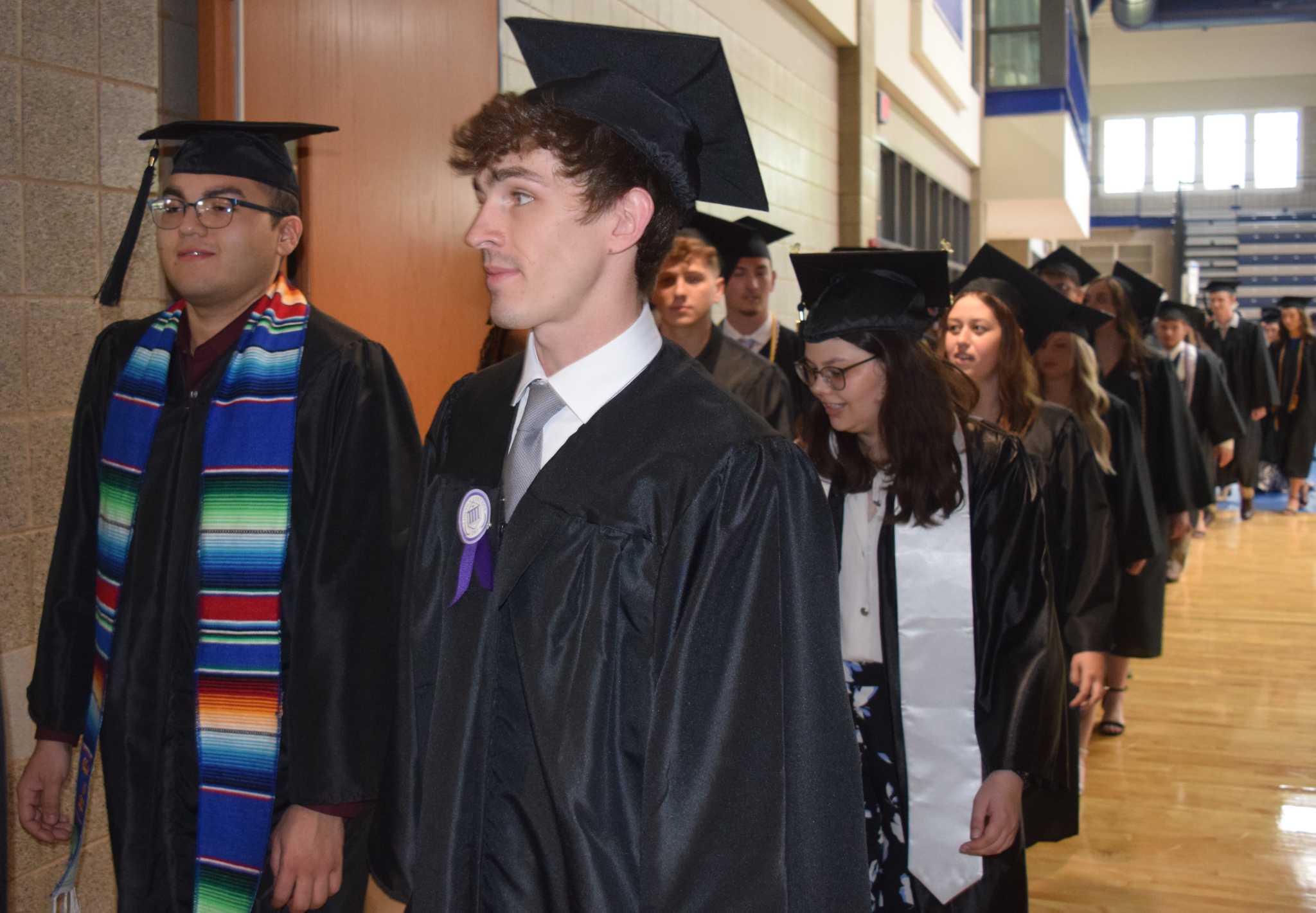Illinois College grads told learning doesn't end with graduation - Vimarsana News