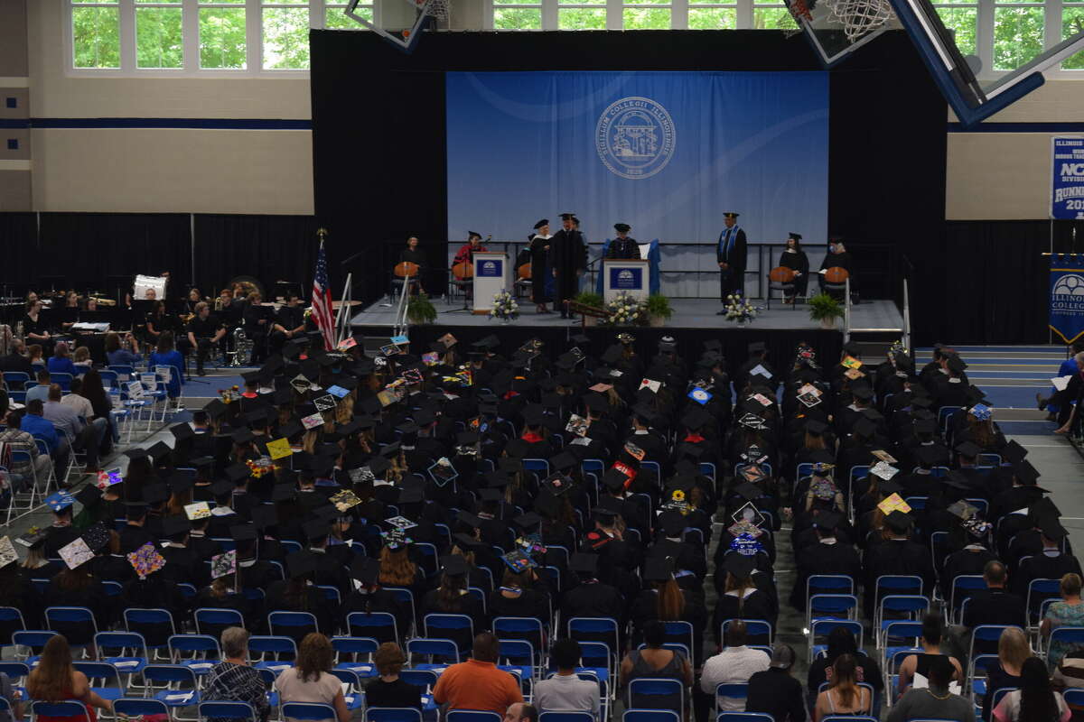 Illinois College Commencement