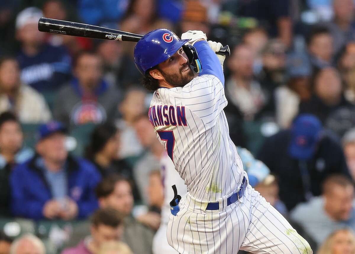 Dansby Swanson homers twice as the streaking Cubs beat the
