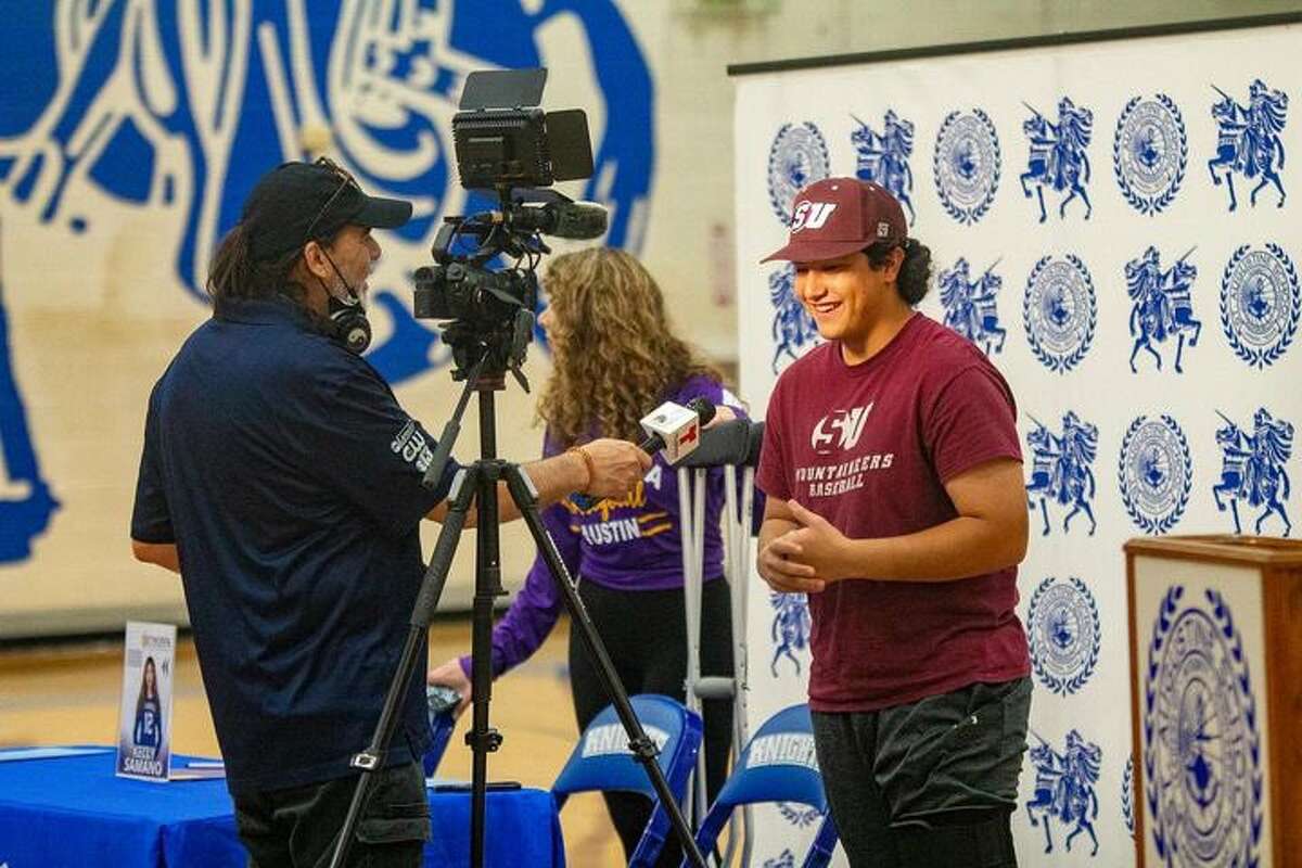 St. Augustine's Raul Sebastian Flores Dunn signed with Schreiner Unviersity to continue his baseball career.