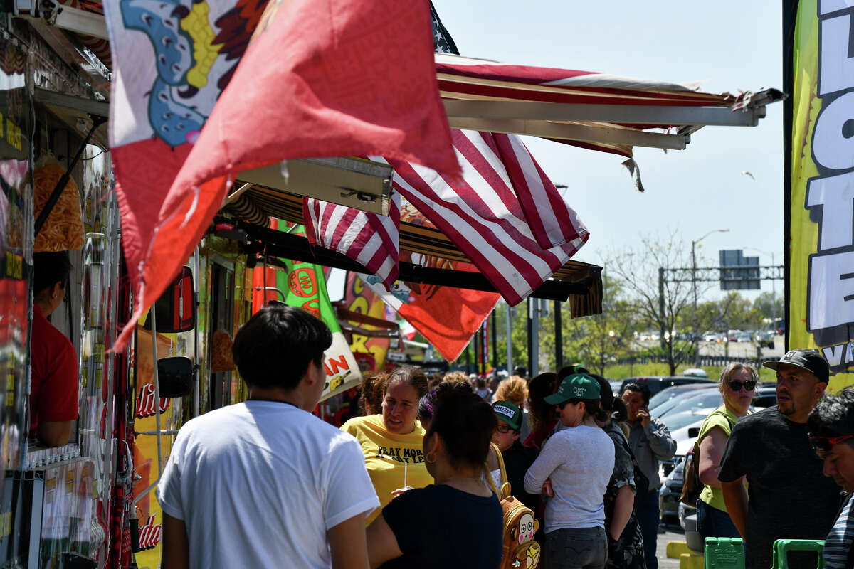 Where To Find Food Truck Festivals Around Connecticut This Year