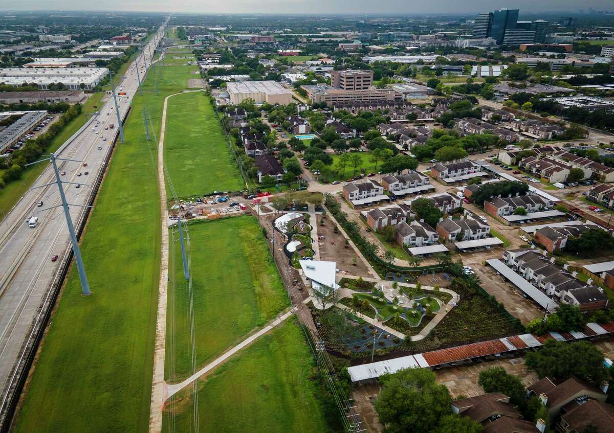 Westpark Tollway needs expansion, new transit options, leaders say