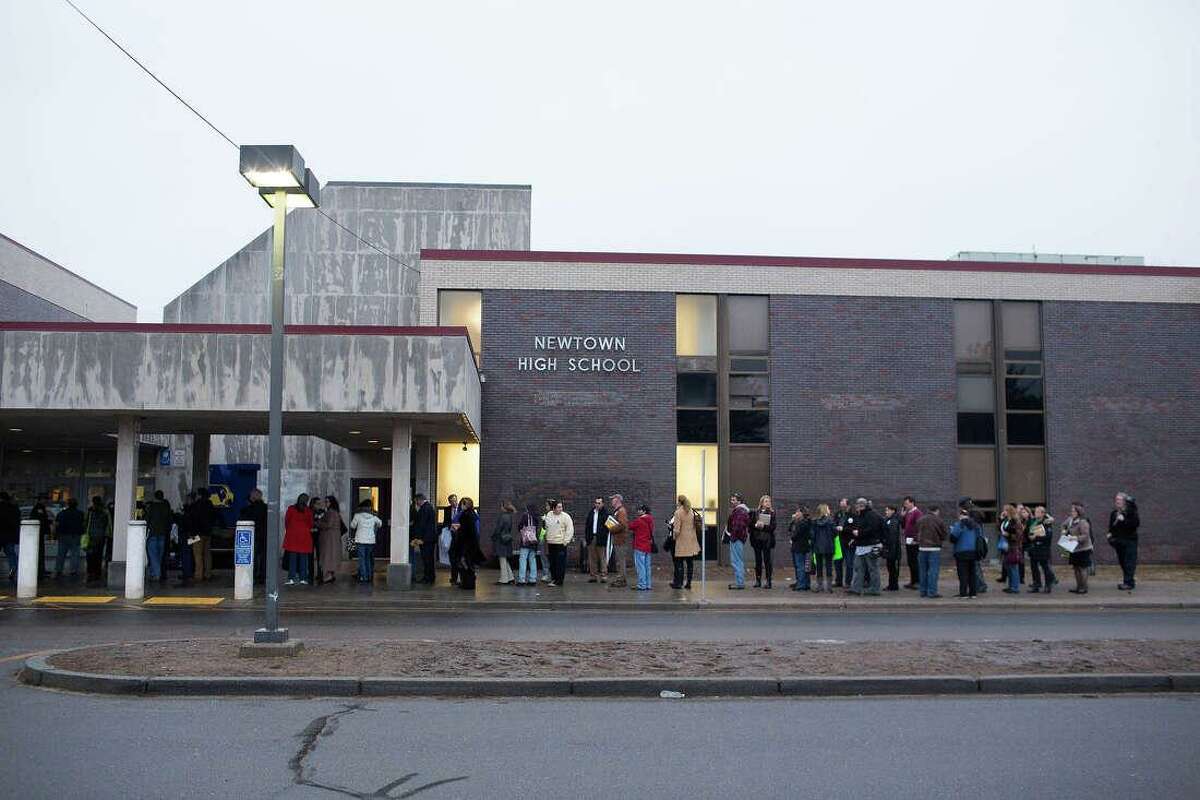 Newtown residents to rally against proposed school book ban