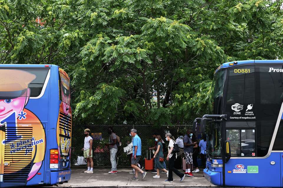 Megabus California Megabus returns to SF with round-trip tickets to LA for $100