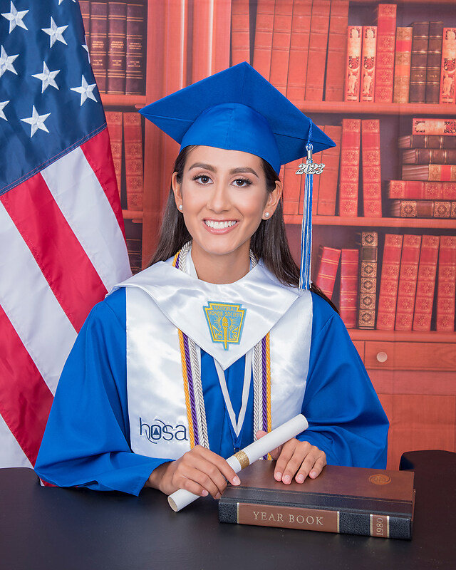 Cigarroa Valedictorian Itzel Rojo