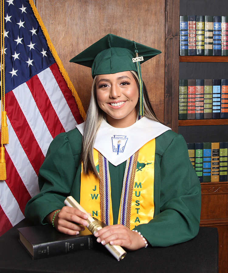 Nixon Valedictorian Natalie Tristan