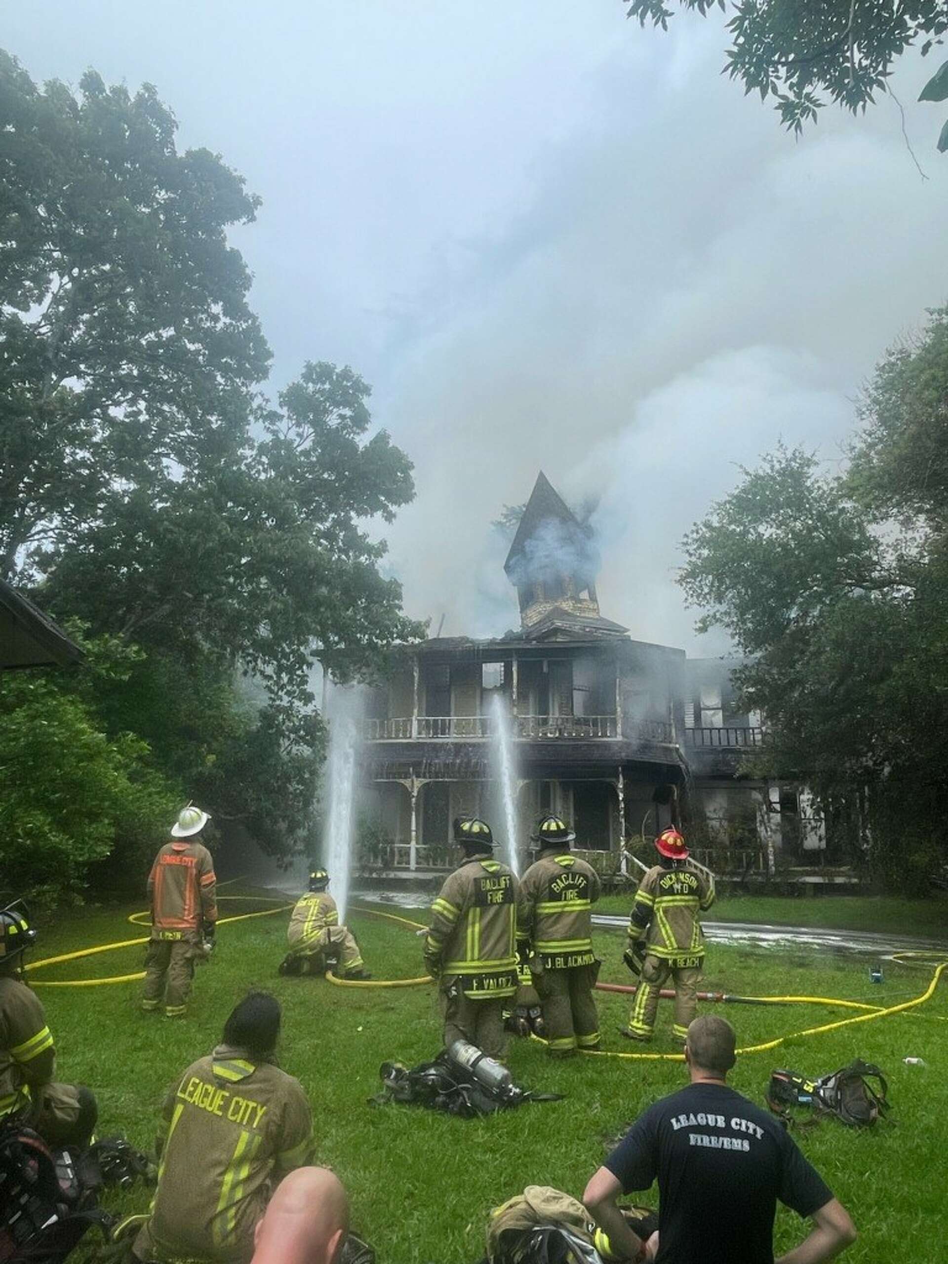 Dickinson's oldest home destroyed in large fire
