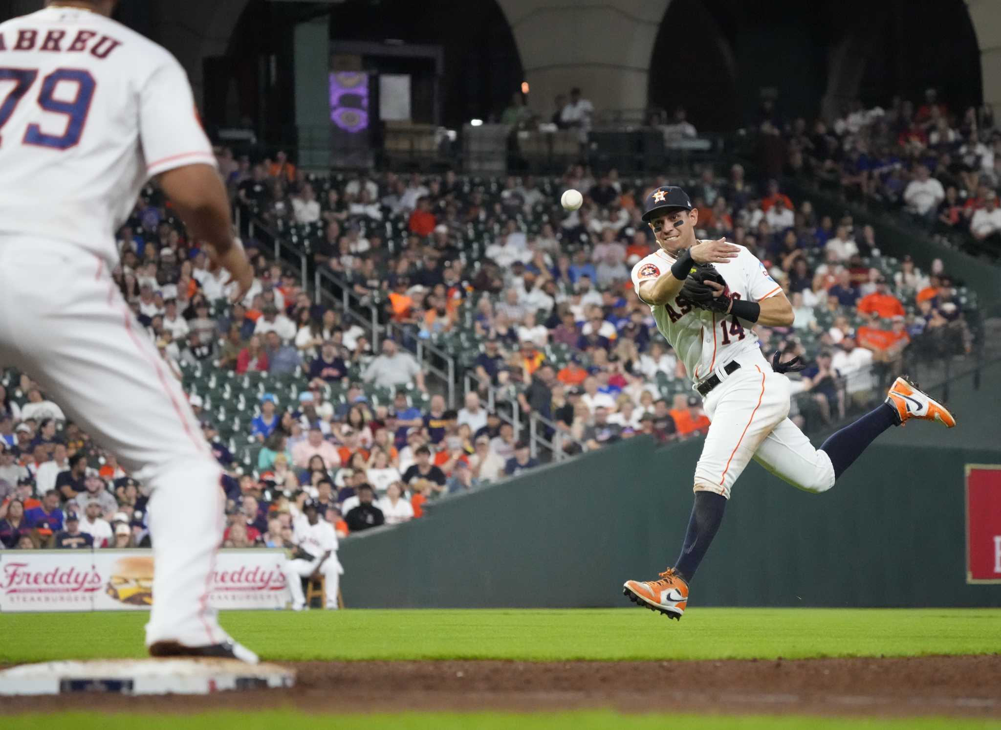 Mauricio Dubón 'kept second base warm' for returning Jose Altuve. What's  next? - The Athletic