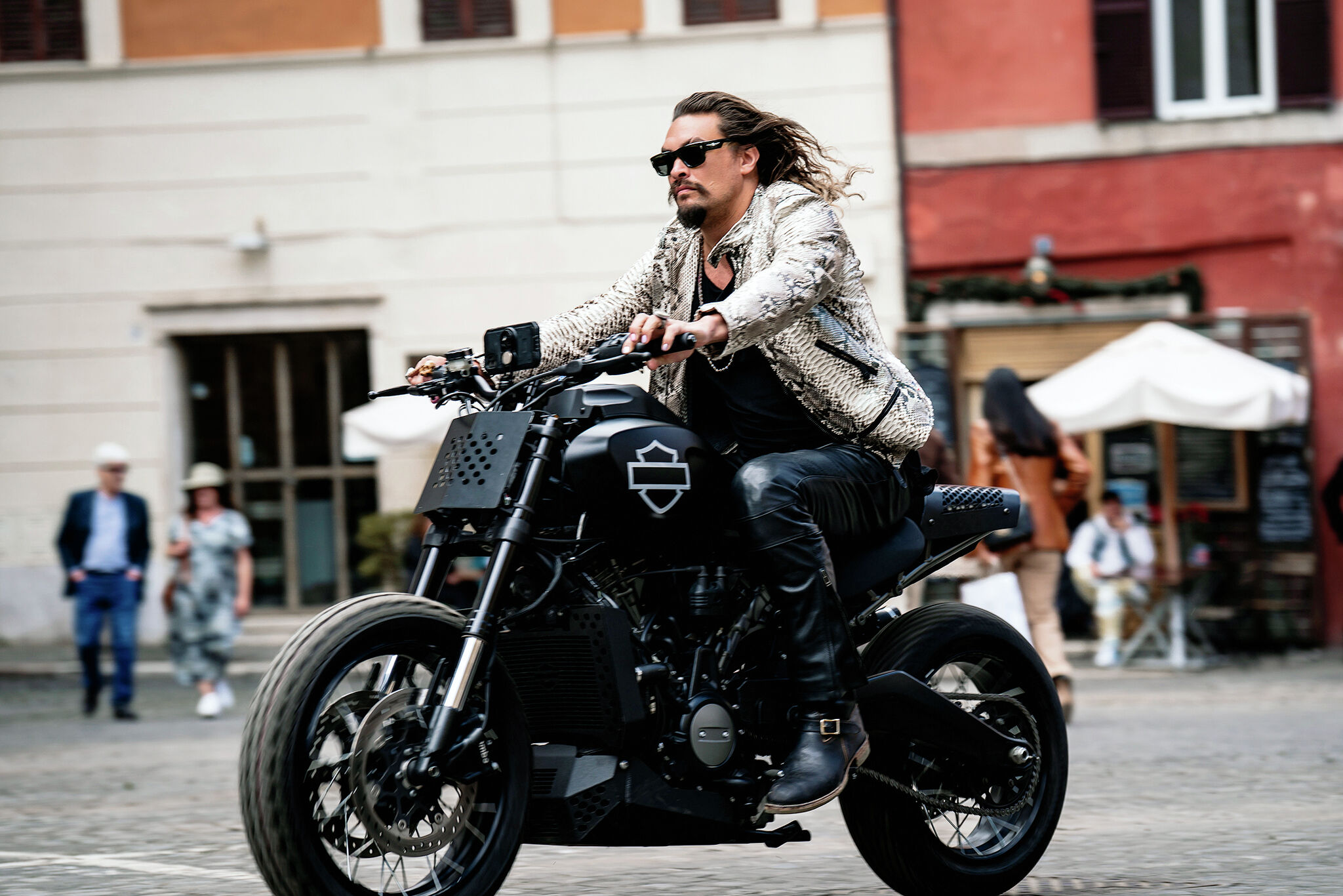 Review: Momoa saves 'Fast X' from furiously speeding into numbness - Vimarsana News