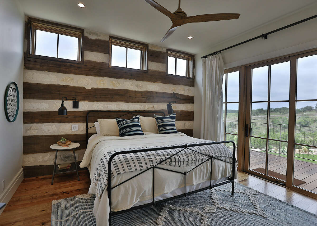 $3.5M Boot Ranch home near Fredericksburg mixes modern, classic