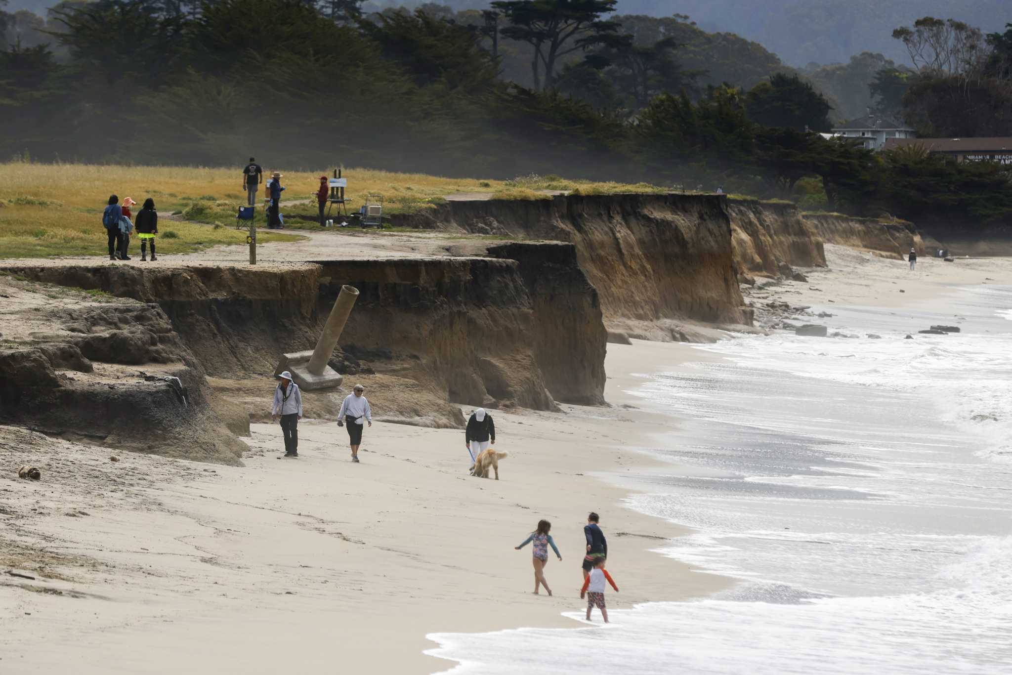 Rettungsschwimmer der California State Parks überfährt Frau in Half Moon ...