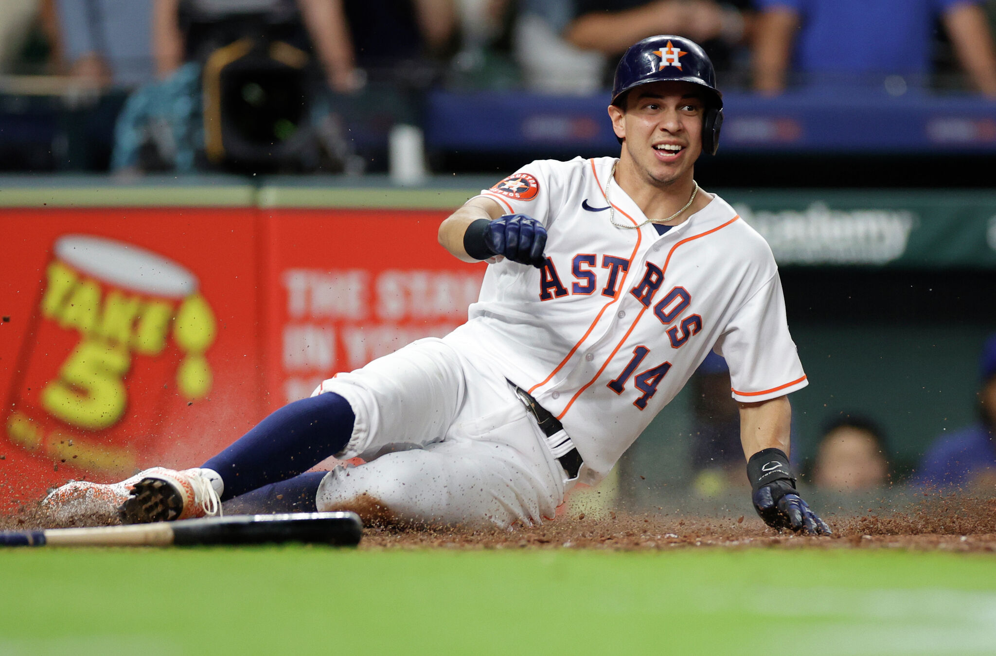 Astros give Mauricio Dubón the day off for Phillies series finale