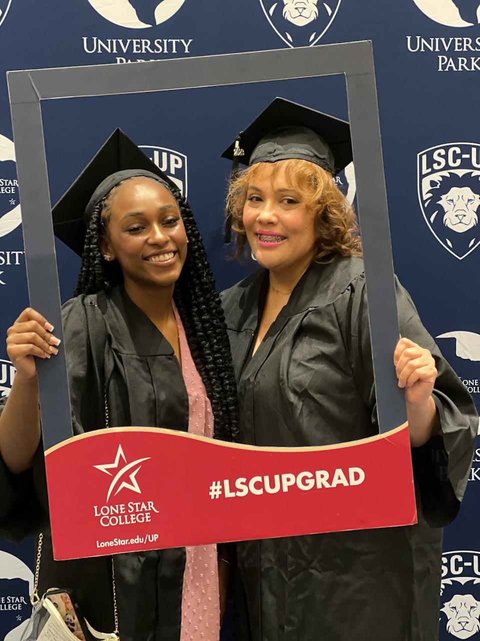 Lone Star College celebrates 2 momdaughter duos during graduation