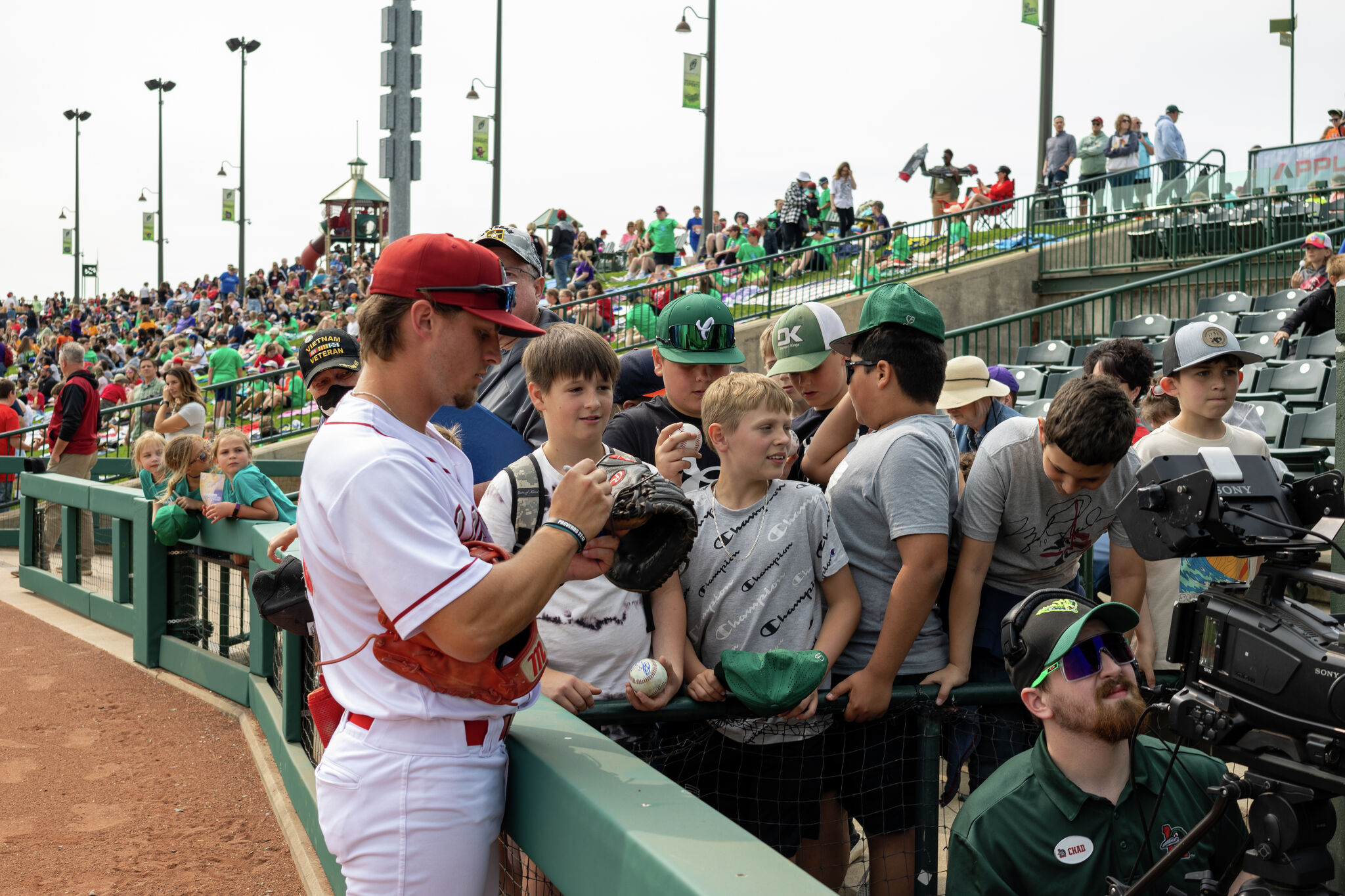 Kernels hold on to win first Midwest League champions since 1994