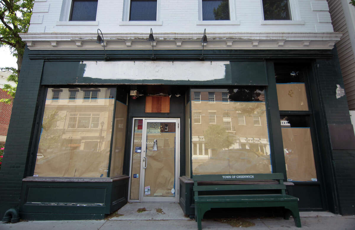 Could Greenwich Ave. hunting business a music emporium?