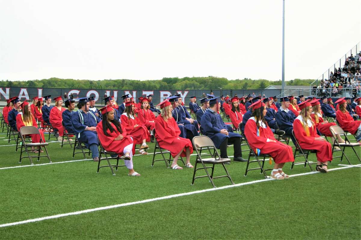 Big Rapids High School Honors 134 Seniors In Class Of 2023