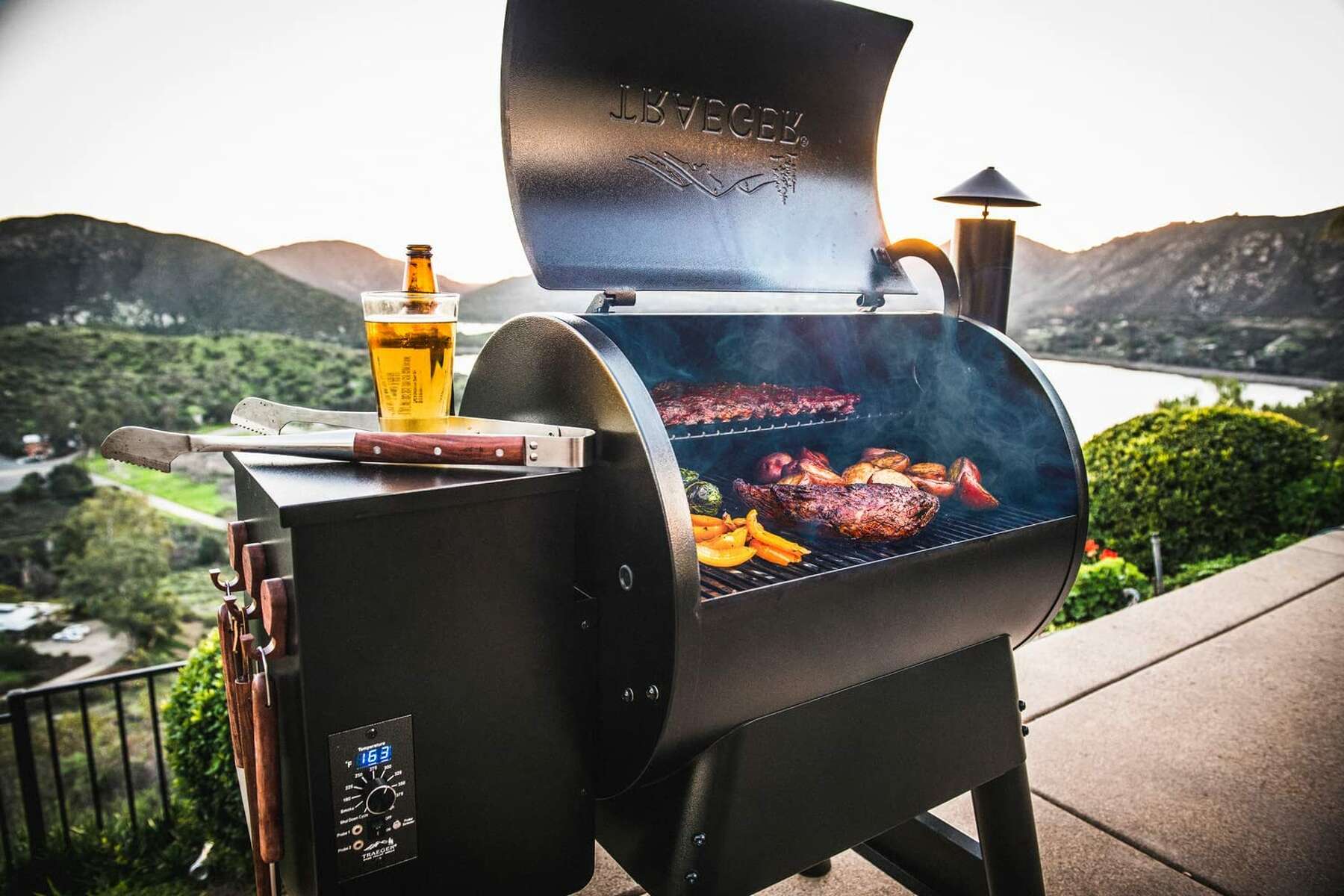 Grill deals: Save on BBQs and grill accessories this Memorial Day