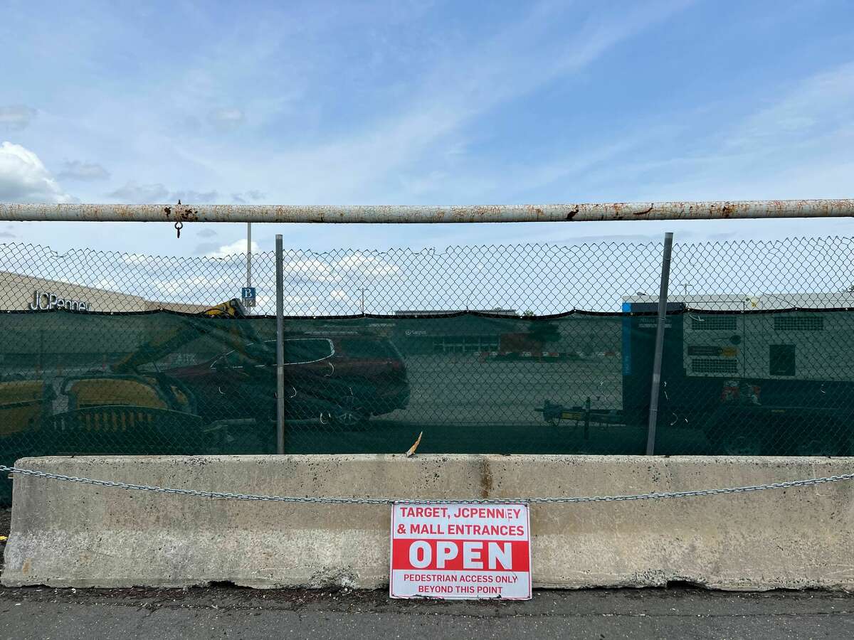 Trumbull mall parking deck repairs to begin soon