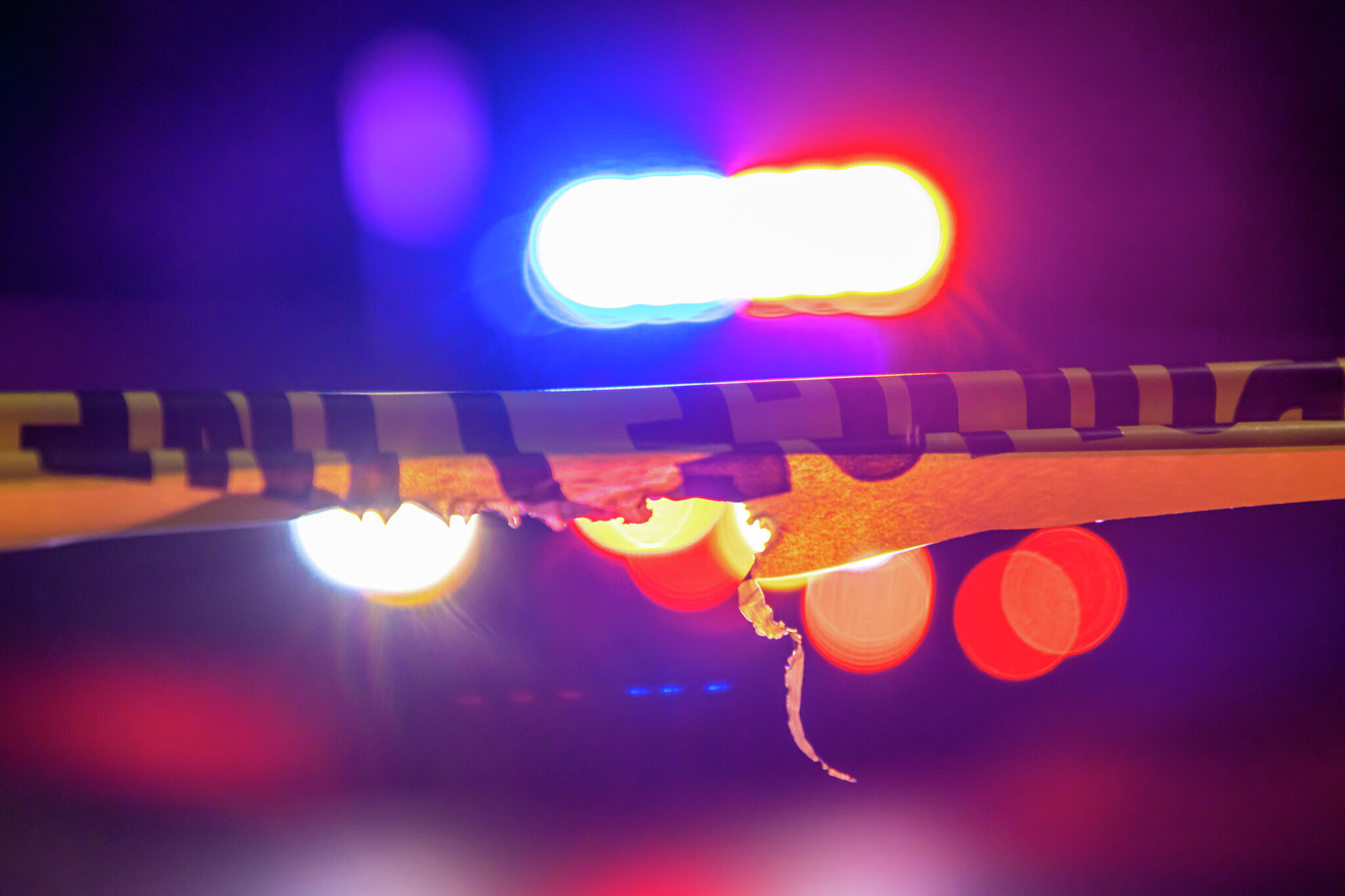 1 wounded after woman shoots up southwest Houston bar - Vimarsana News