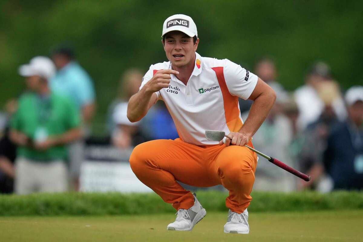 Viktor Hovland, of Norway, lines up a putt on the 15th hole during the second round of the PGA Championship golf tournament at Oak Hill Country Club on Friday, May 19, 2023, in Pittsford, N.Y.