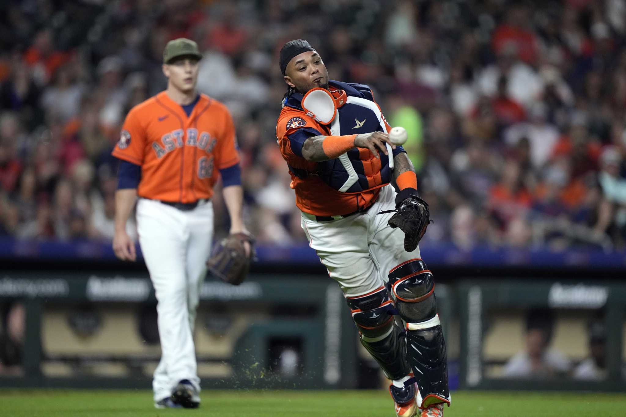 Kyle Tucker homers, José Altuve makes his season debut in Astros