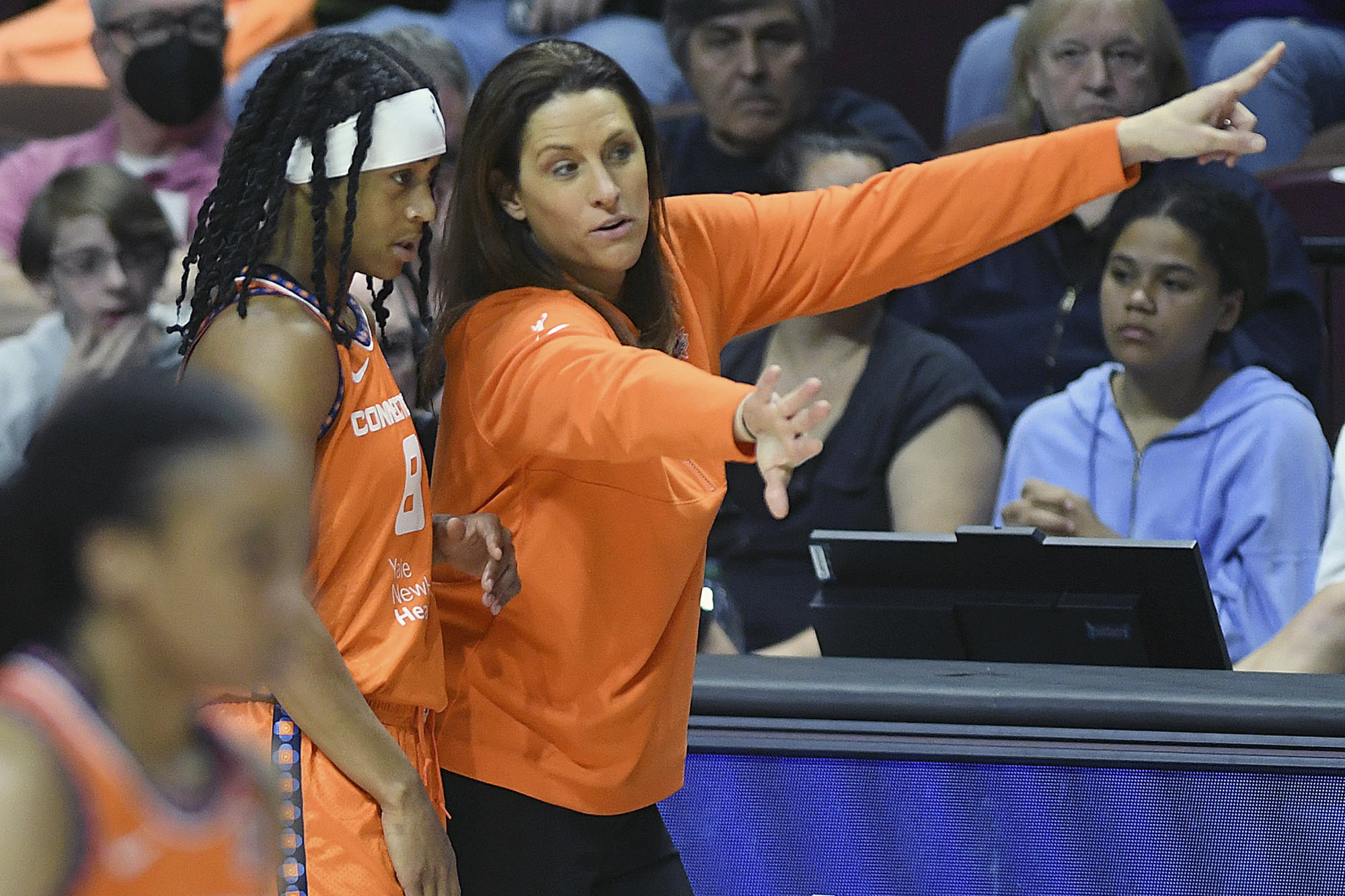 Connecticut Sun #39 s Stephanie White named WNBA coach of the month