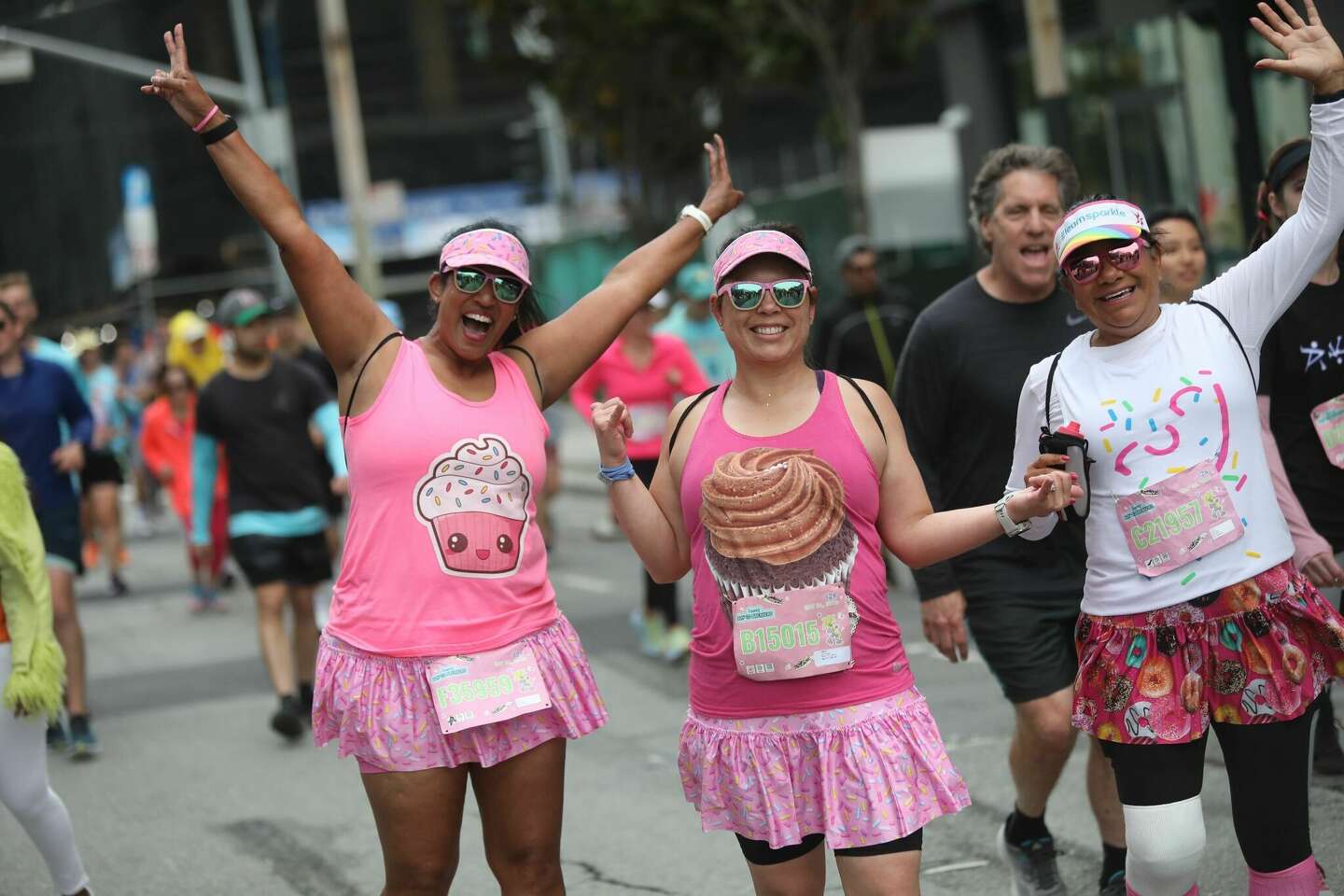 Photos show Bay to Breakers taking over San Francisco streets