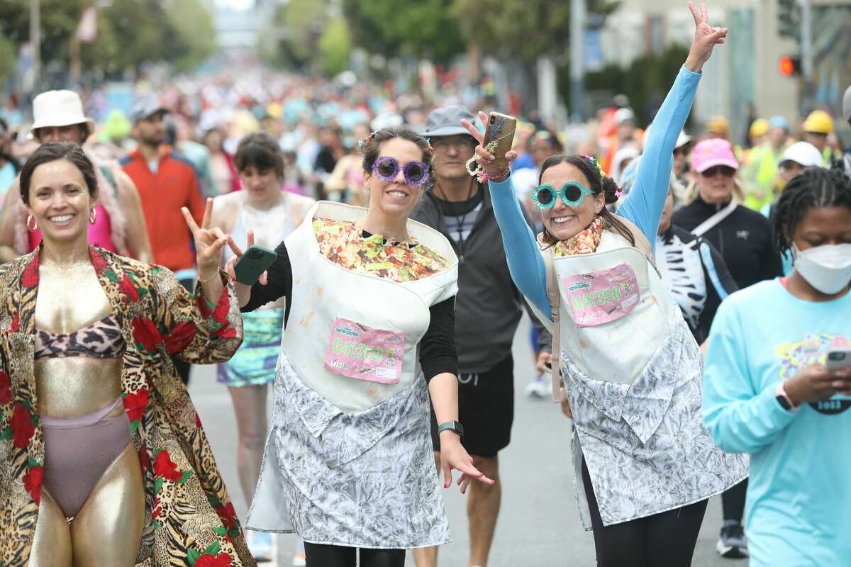 Photos show Bay to Breakers taking over San Francisco streets