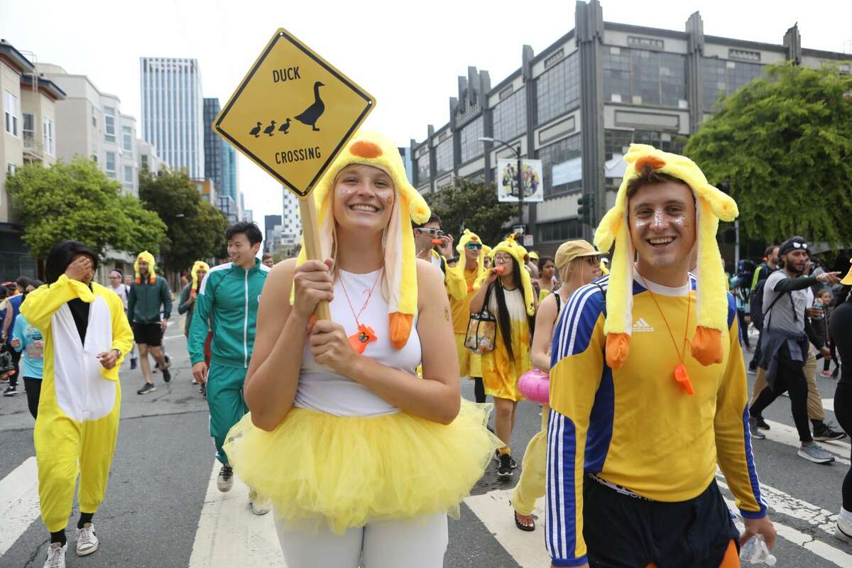 Photos show Bay to Breakers taking over San Francisco streets