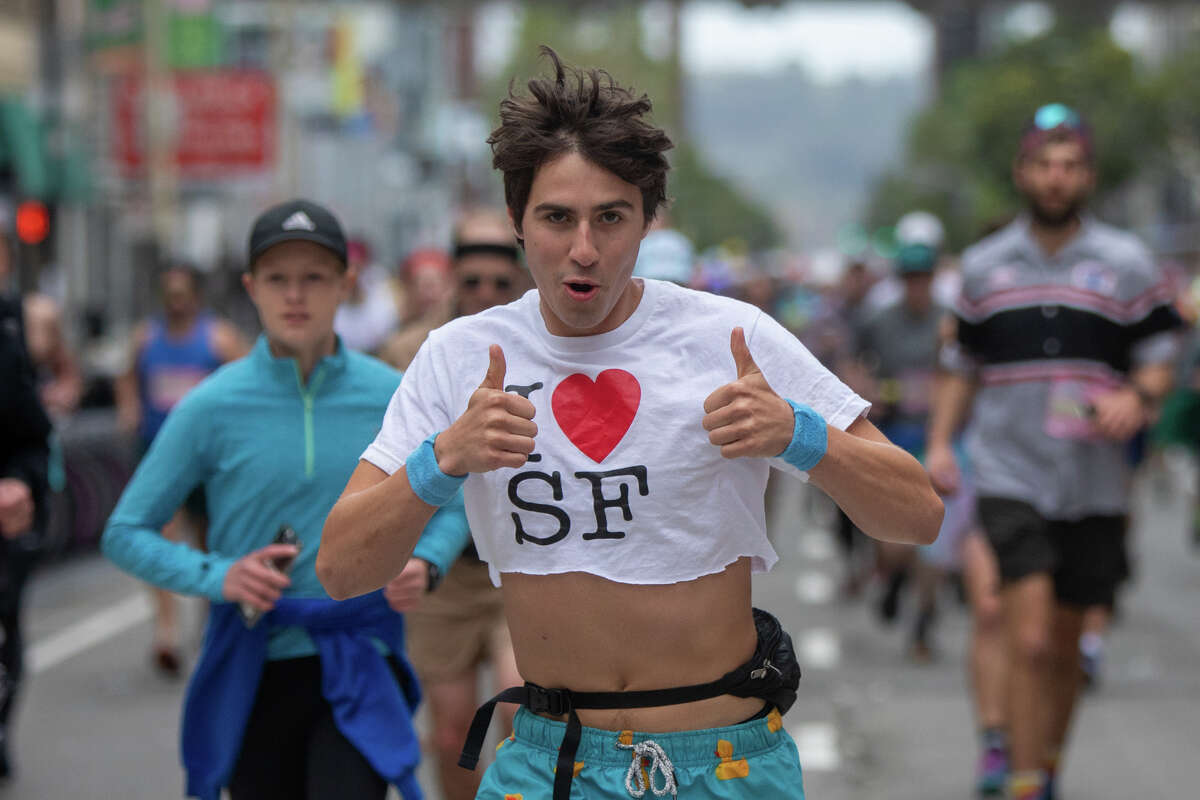 Photos show Bay to Breakers taking over San Francisco streets