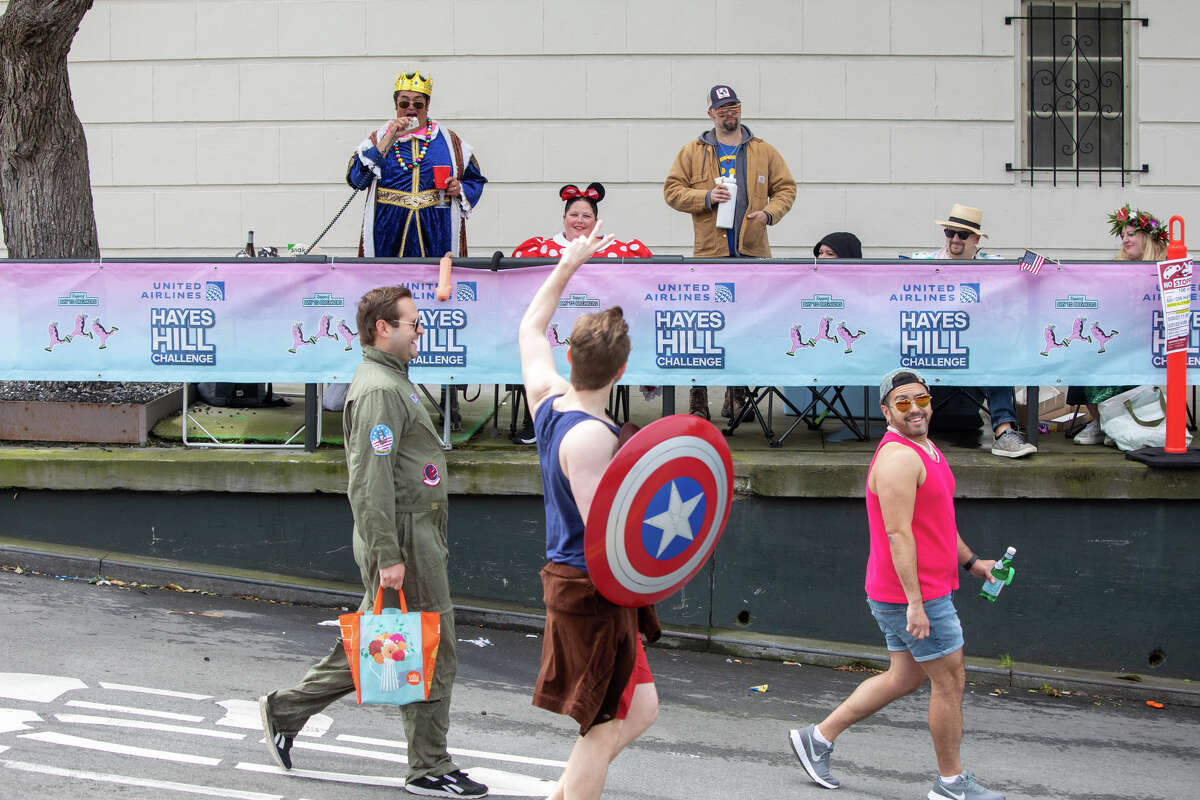 Photos show Bay to Breakers taking over San Francisco streets