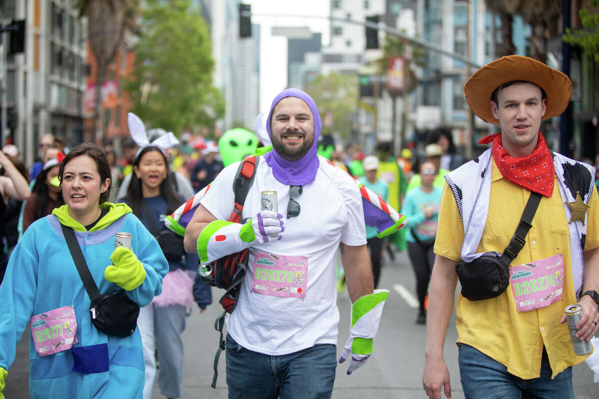 The best costumes at Bay to Breakers 2023
