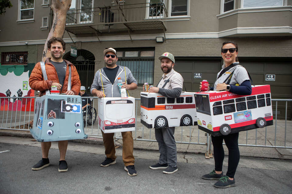 The best costumes at Bay to Breakers 2023