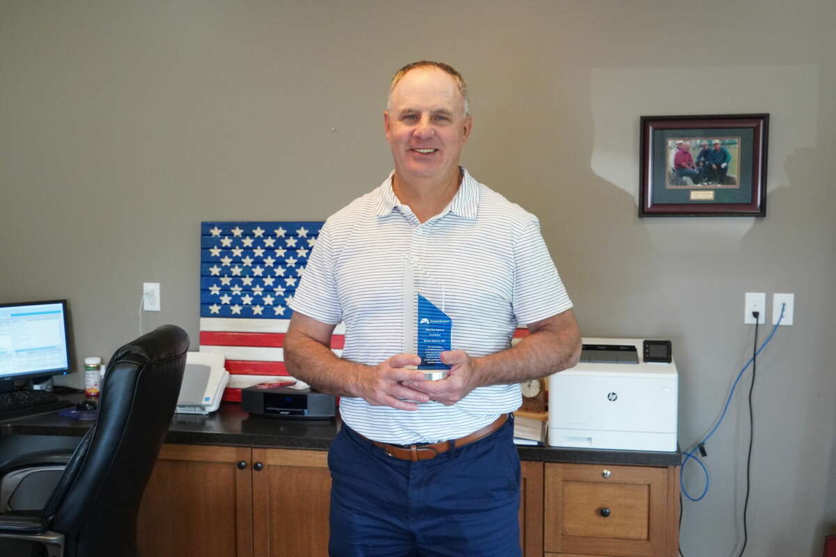 McVey Insurance awarded 5Star Agency award in Bad Axe