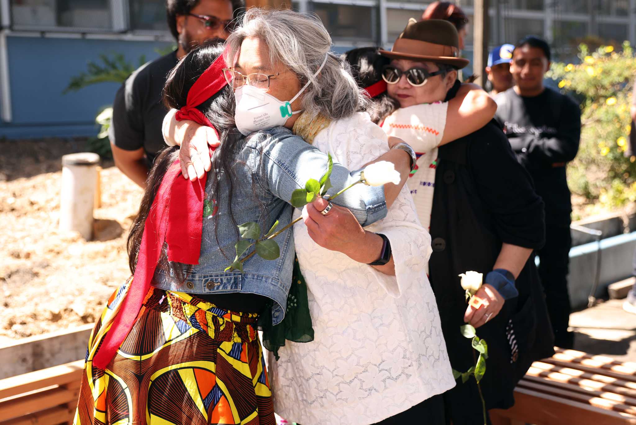 Months after unsolved East Oakland campus killing, students seek peace - Vimarsana News