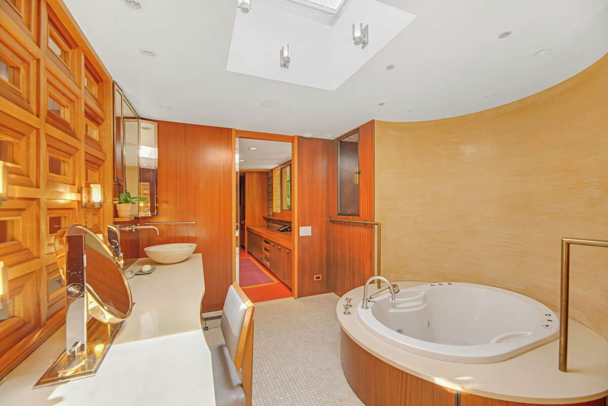 Frank Lloyd Wright home in New Canaan listed for 8 million