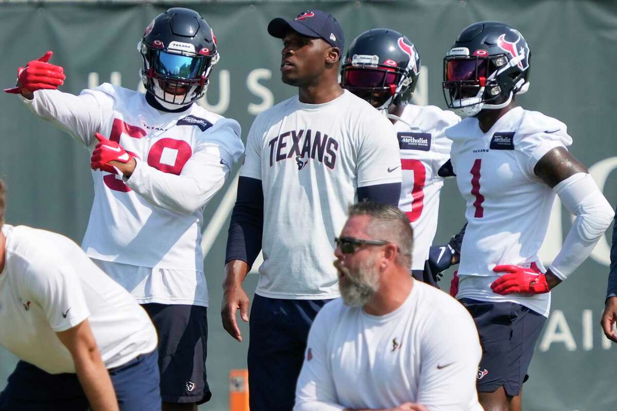 LOOK: Houston Texans Reveal Week 4 Uniforms For Pittsburgh Steelers - and  J.J. Watt - Sports Illustrated Houston Texans News, Analysis and More