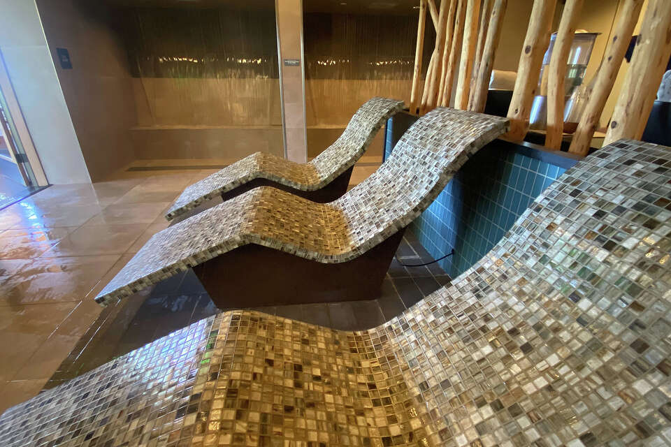 Groveland businesses suffer after main road into Yosemite fails